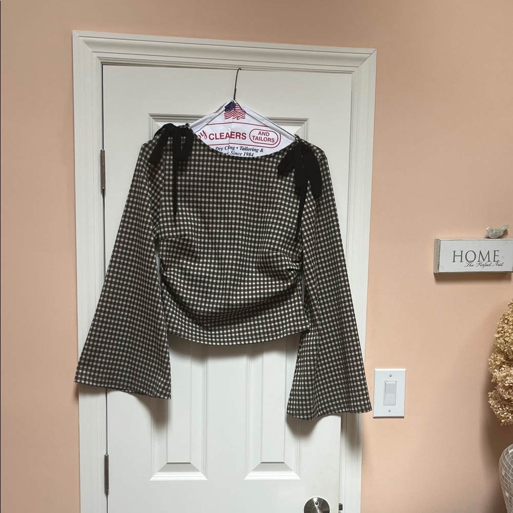 Stylish Black and White Women's Top